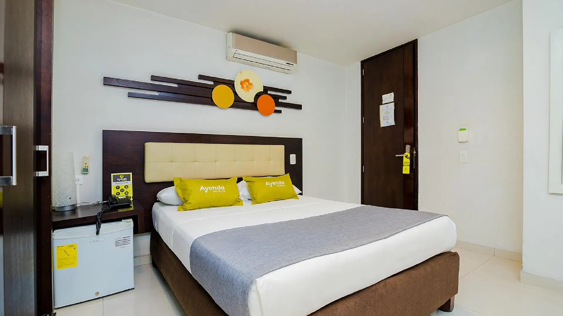 Aw Hotel Ariston Las Vegas De Granada Cali 4*,