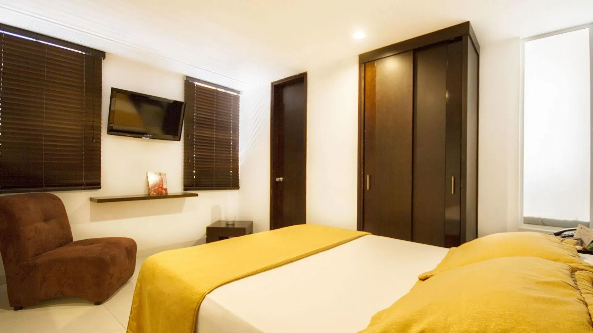 Aw Hotel Ariston Las Vegas De Granada Cali 4*,