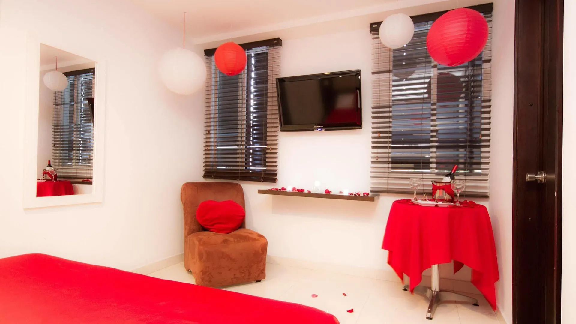 Aw Hotel Ariston Las Vegas De Granada Cali Colombia